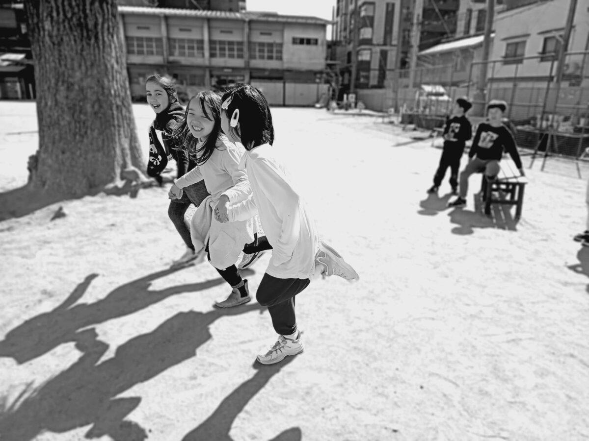 「友情」<br />
オリビア<br />
京都国際フランス学園<br />
小学 3年